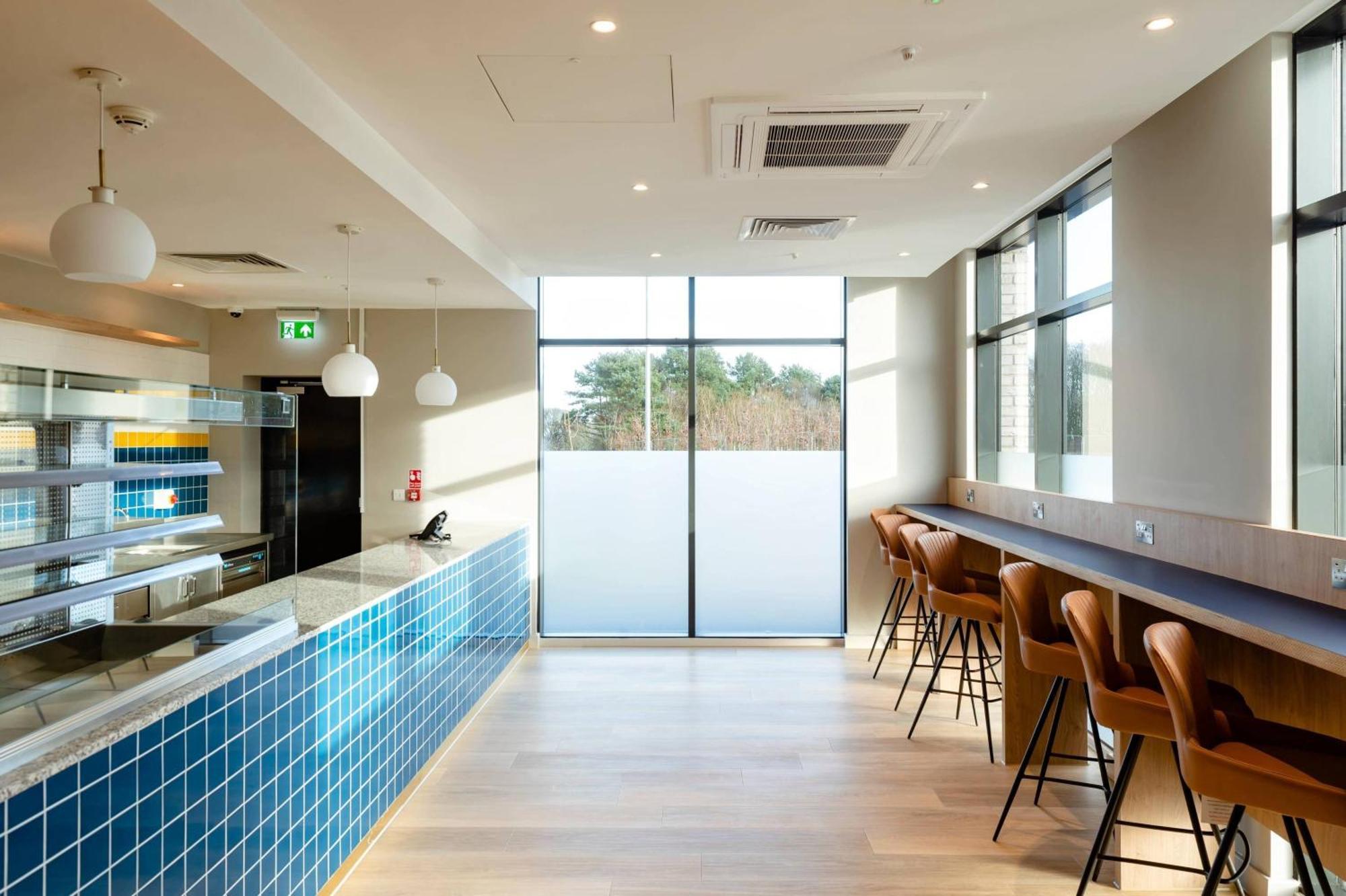 ホテル Courtyard By Marriott Stoke On Trent Staffordshire エクステリア 写真